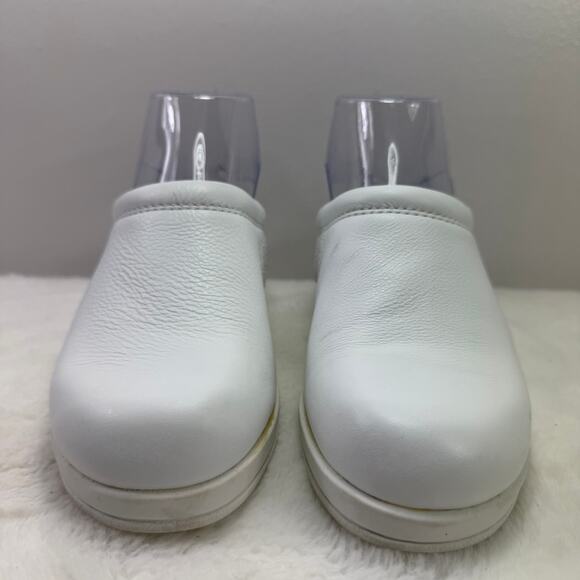 Cobbie cuddlers Womens Traveltime White Leather Wedge Walking Shoes Size 5 - Picture 3 of 10